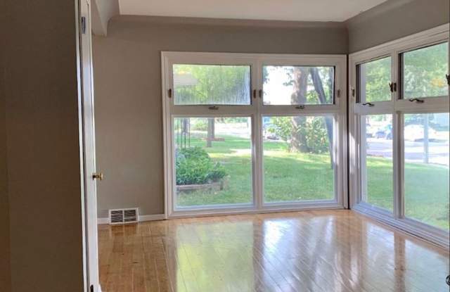 Photo of 4 bedroom Home in Minneapolis!