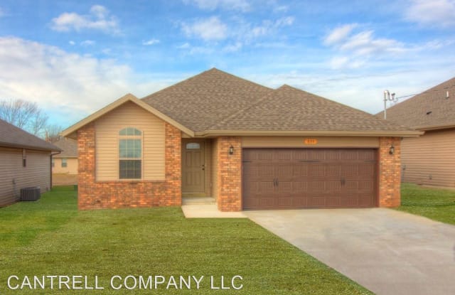 855 S Miller - 855 S Miller Ave, Springfield, MO 65802