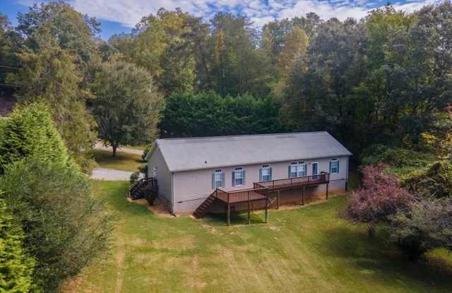 Photo of 3/2 home close to WCU