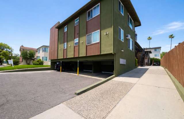 West Stocker Apartments