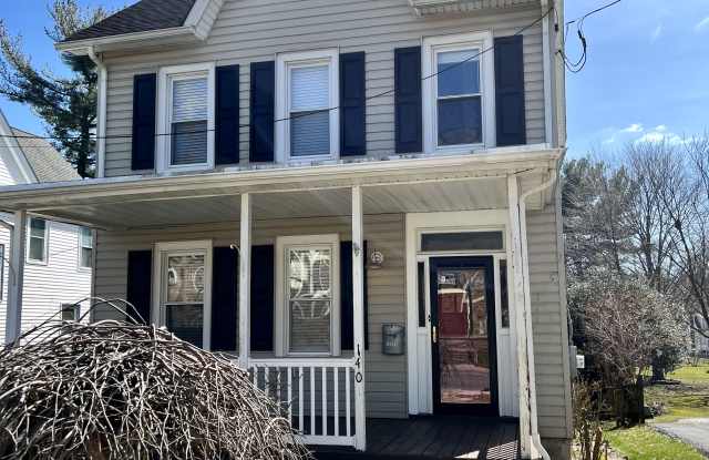 Photo of 140 W Evergreen St