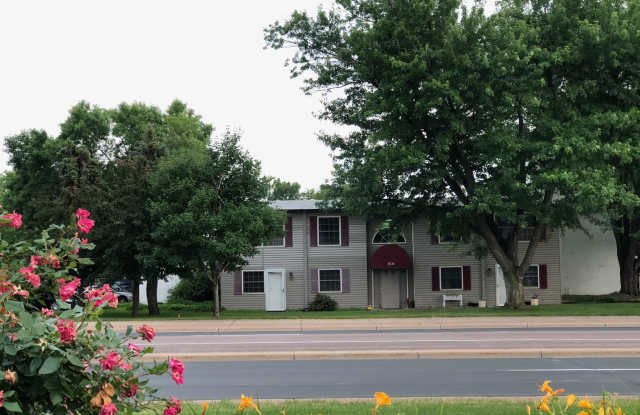 1531 American Blvd E