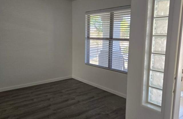 12929 West Palm Lane