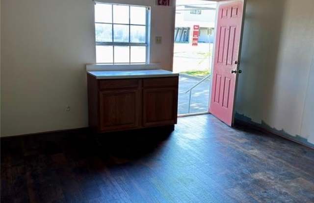 1702 Stanford Street