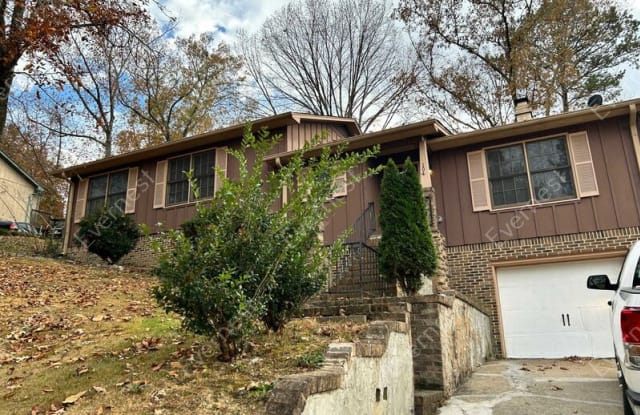 104 Cooper Ave - 104 Cooper Avenue, Trussville, AL 35173