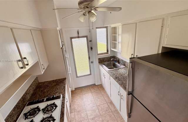 Photo of 7921 East Dr