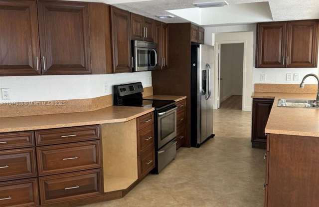 4440 Northwest 43rd Street