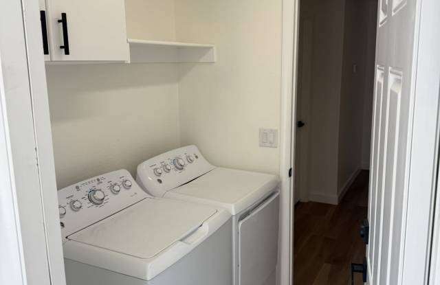 3624 West Elgin Street