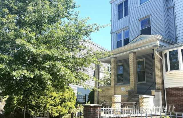 88 SHERMAN PL