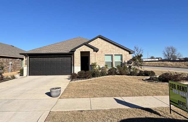 Newly constructed 4 bedroom, 1 3/4 bath home located in the Bishop School District!