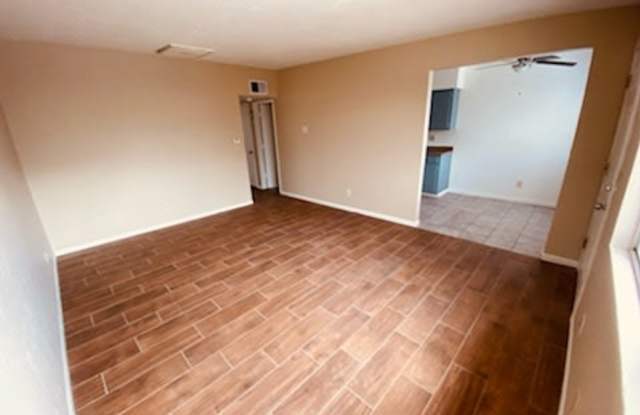 5711 East 26th Street