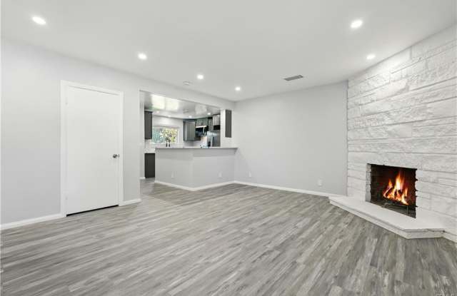 18627 Gledhill Street