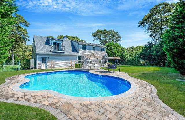 8 Paynes Lane