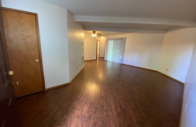 355 Madrona Ave. SE #A-2