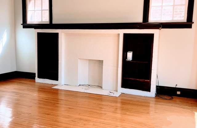Photo of 6611 South Minerva Avenue