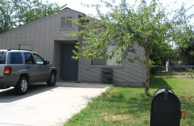 306 Richards St # B - 306 Richards Street, College Station, TX 77840