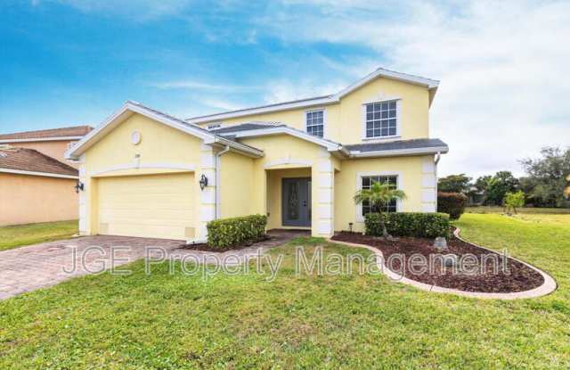 2201 Cape Heather Cir