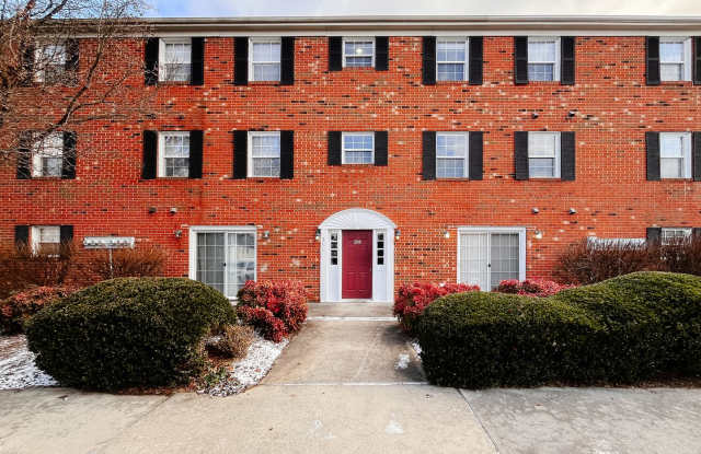 Photo of Updated 2 Bedroom, 1 Bath Condo