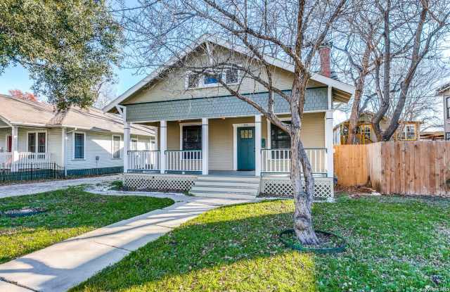 Photo of RENOVATED MAHNCKE PARK COTTAGE