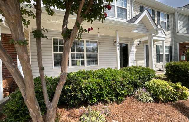 Newly Updated! Fresh  Beautiful 3 BR / 2.5 BA Townhome - Greensboro