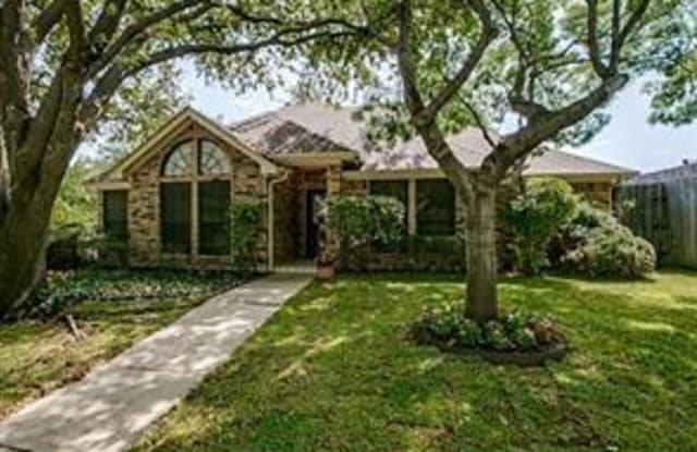 2017 Hunter Glade Lane - 2017 Hunter Glade Lane, Arlington, TX 76012