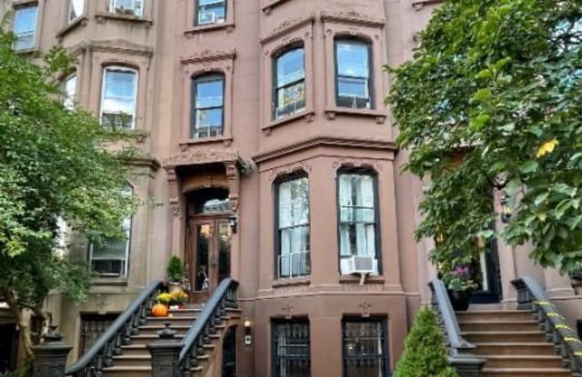 200 Saint Johns Place - 200 Saint Johns Place, Brooklyn, NY 11217