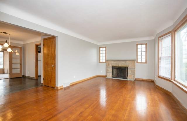 12804 Willard Ave