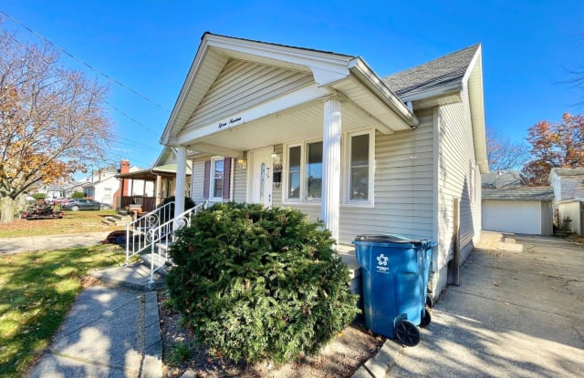 1519 Lakeview Ave - 1519 Lakeview Avenue, Lorain, OH 44053