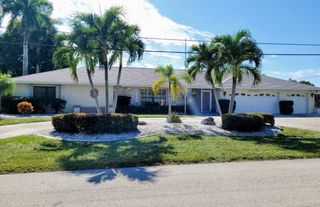 1708 SE 44th St