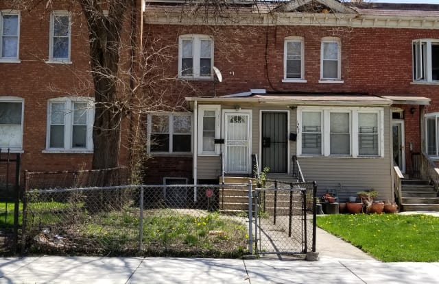 10505 S Corliss Ave - 10505 South Corliss Avenue, Chicago, IL 60628