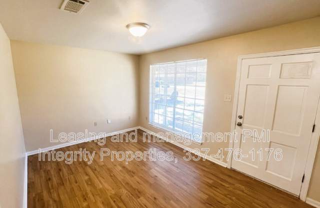 5757 East Crown Avenue