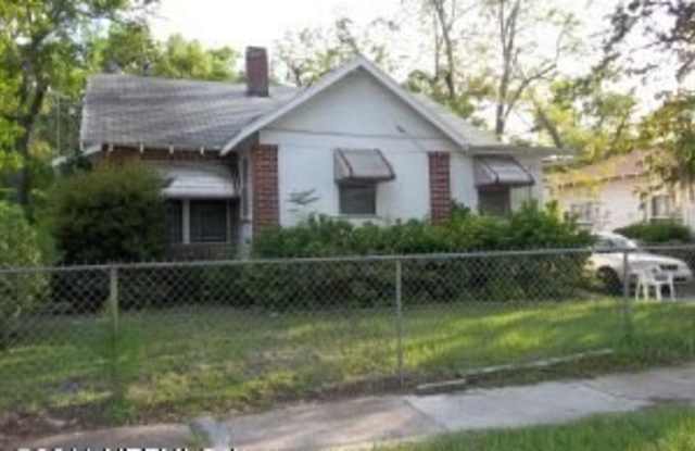 Photo of 678 Ivy Street