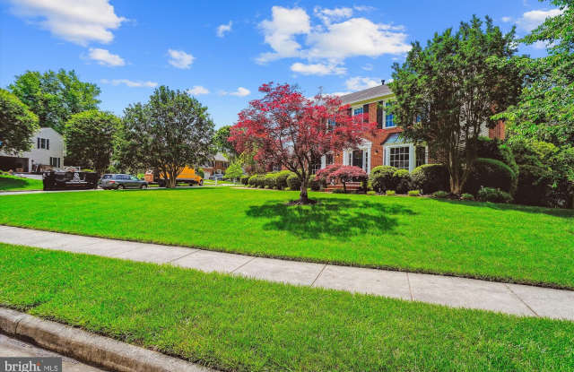 8300 CENTERBROOK PLACE