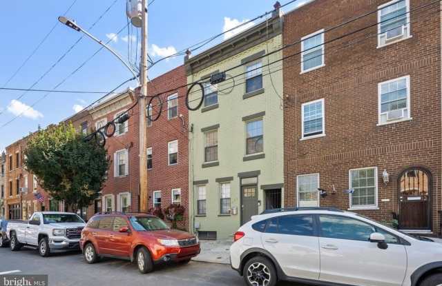 626 CARPENTER STREET