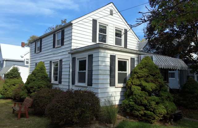 Photo of 5198 South Street