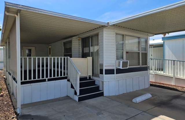 Cute Park Model for rent in a lively 55+ Park!