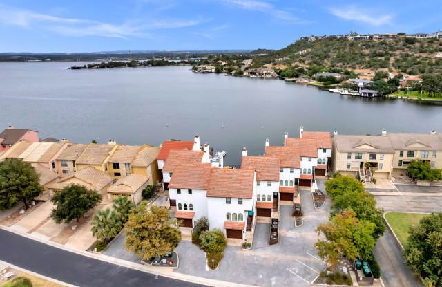 Photo of 415 Horseshoe Bay North Boulevard - 1