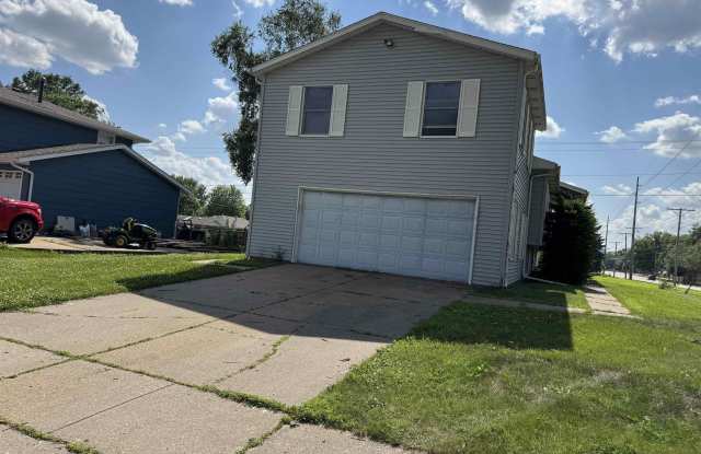 2107 TANGLEFOOT Lane