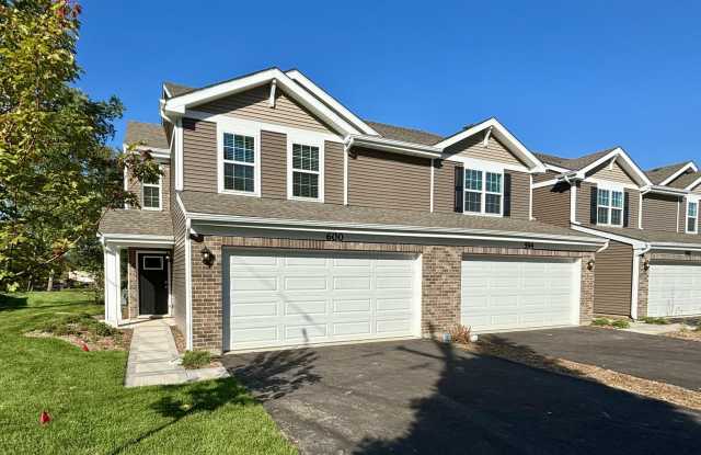 Photo of 600 W 39th Place