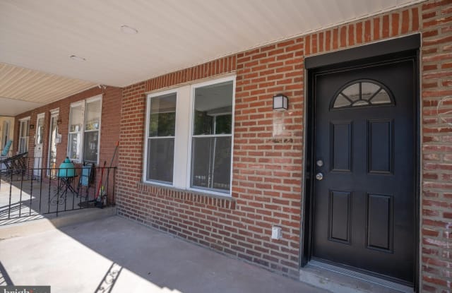 2521 S DEWEY STREET - 2521 South Dewey Street, Philadelphia, PA 19142