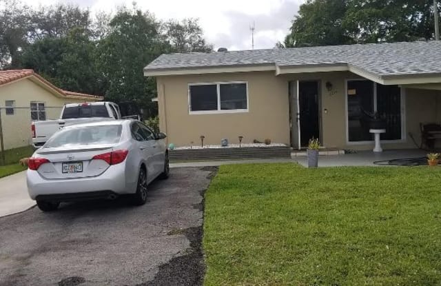 6218 SW 32nd St - 6218 Southwest 32nd Street, Miramar, FL 33023