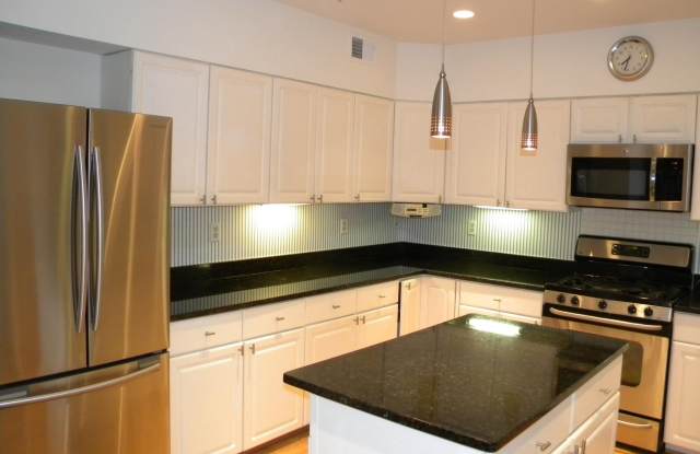 5708 EXETER HILL Way