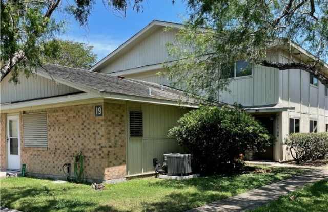 6136 Hidden Cove