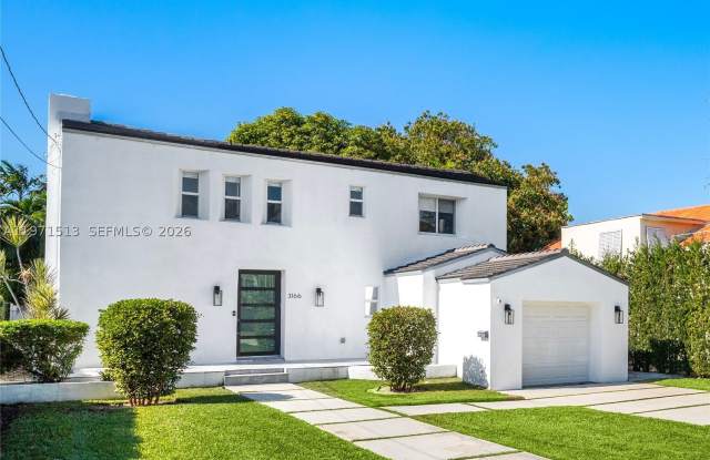3166 Royal Palm Ave