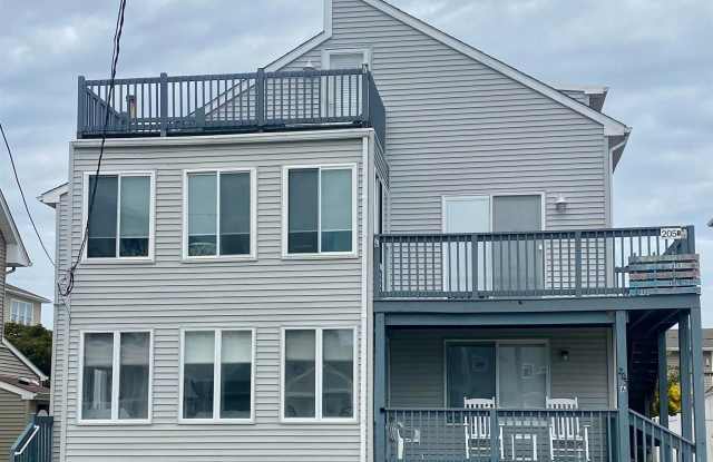 205 N 10th Street