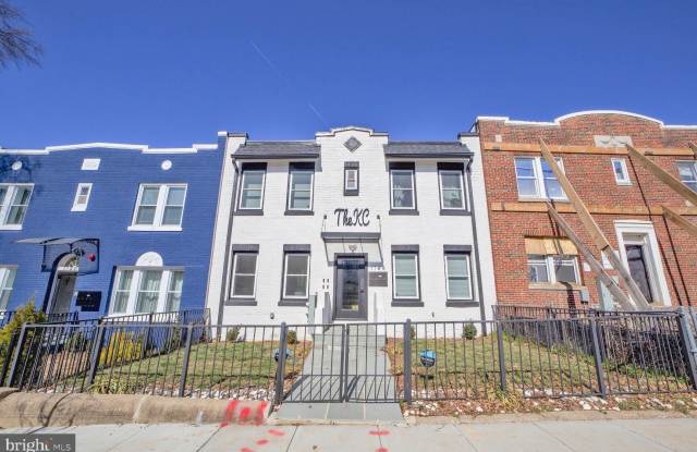 1144 OWEN Place NE unit: 1