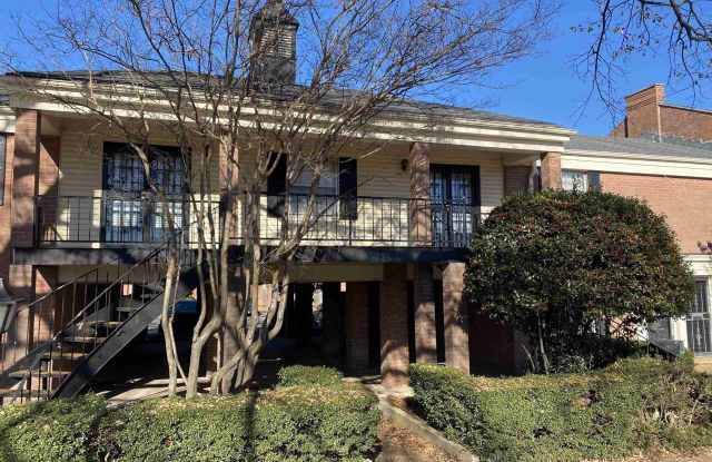 Photo of 5696 QUINCE