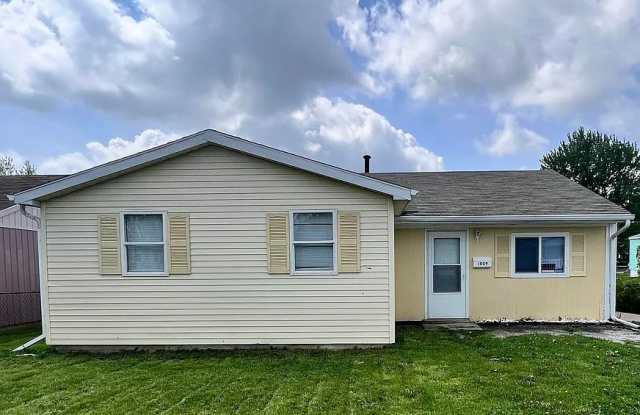 Photo of 1009 East Havens Street