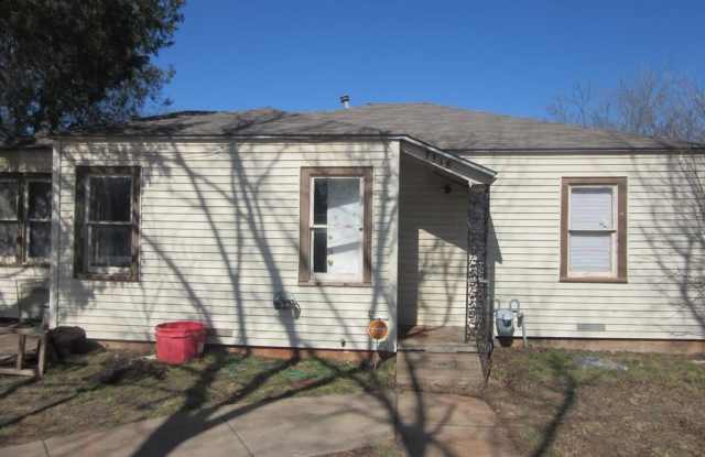 3318 S 11th Street - 3318 South 11th Street, Abilene, TX 79605