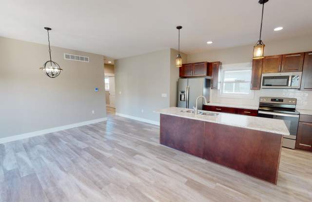 Photo of 1003 Maple Avenue